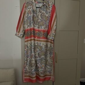 Zara Gray and White Puff Sleeve Resort Dress